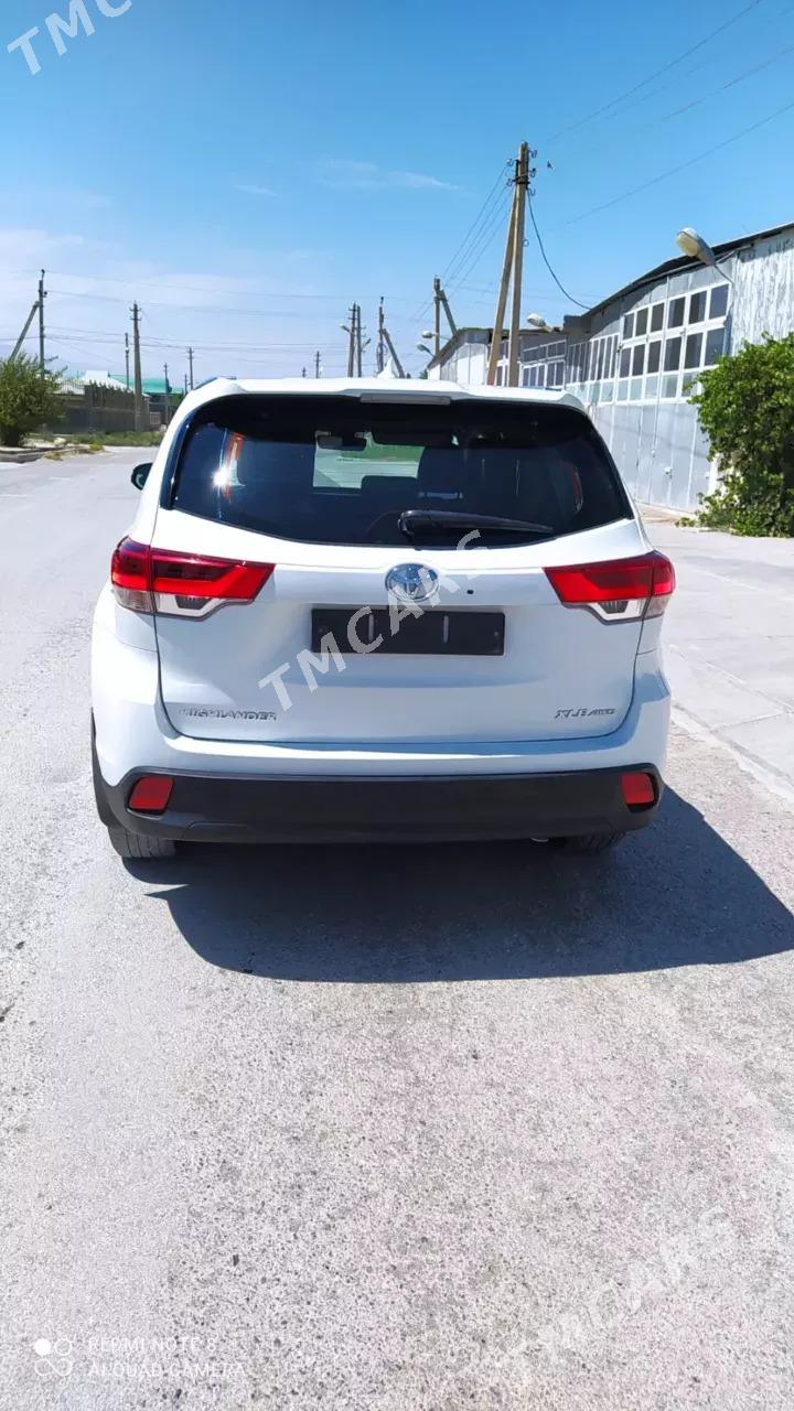 Toyota Highlander 2019 - 480 000 TMT - Анев - img 2