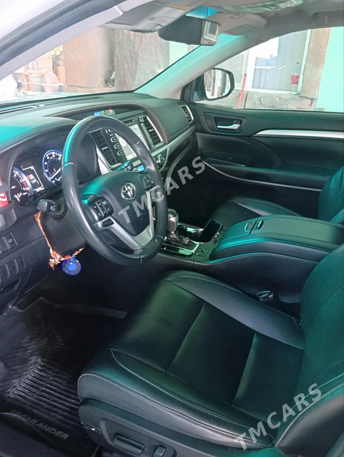Toyota Highlander 2019 - 480 000 TMT - Анев - img 4