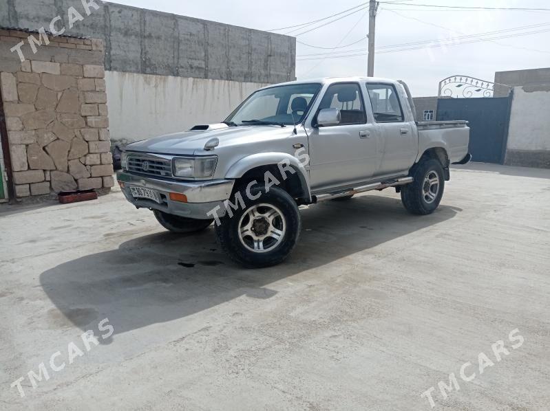 Toyota 4Runner 1992 - 40 000 TMT - Гызыларбат - img 3