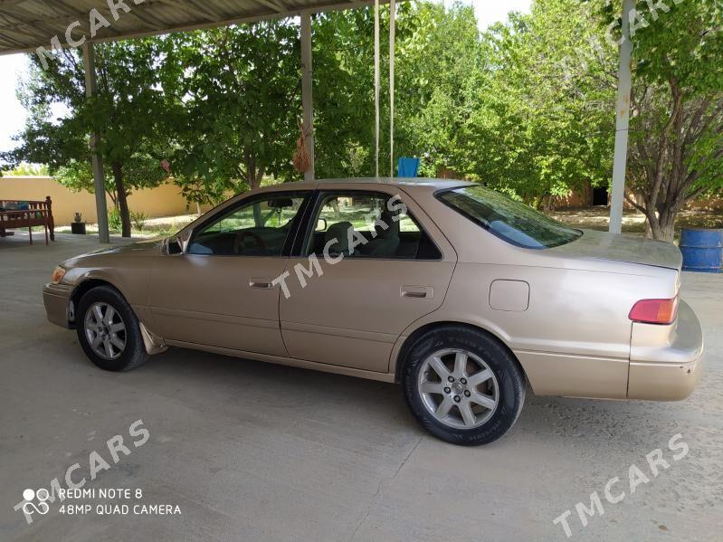 Toyota Camry 2000 - 110 000 TMT - Bäherden - img 2