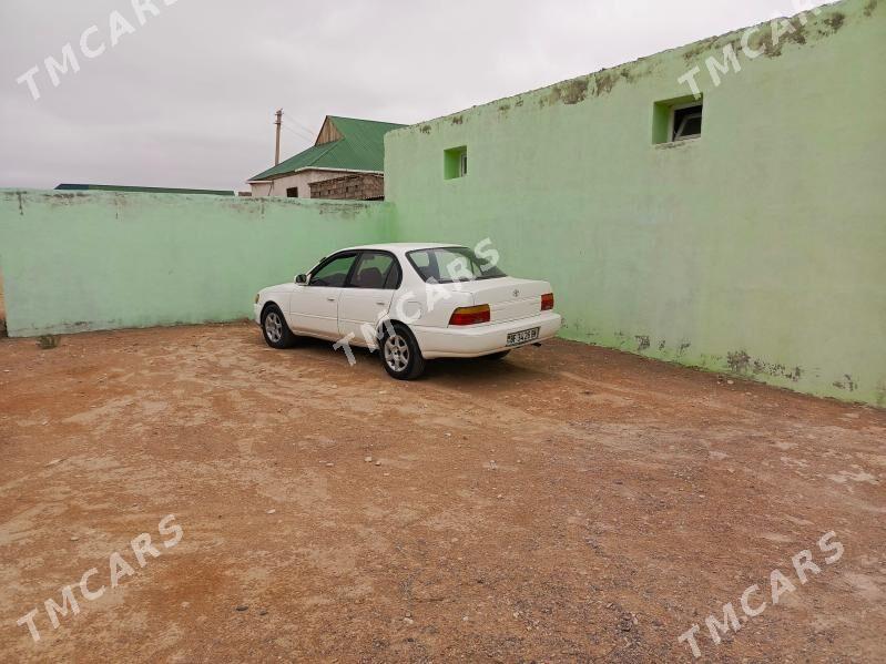 Toyota Corolla 1995 - 50 000 TMT - Türkmenbaşy - img 4