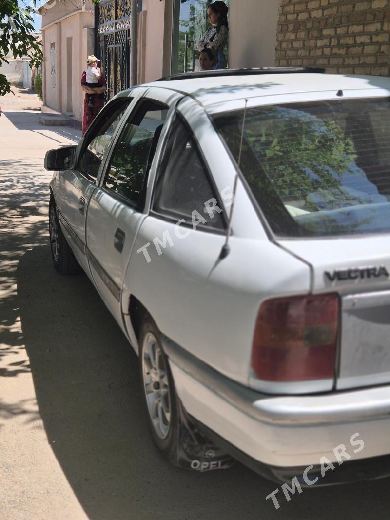 Opel Vectra 1990 - 23 000 TMT - Теджен - img 2