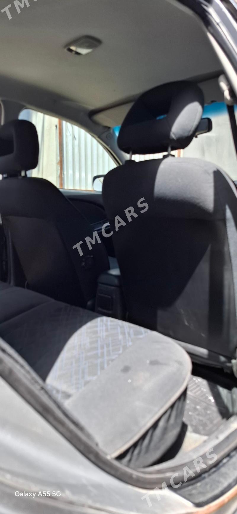 Toyota Avensis 2002 - 86 000 TMT - Мары - img 2