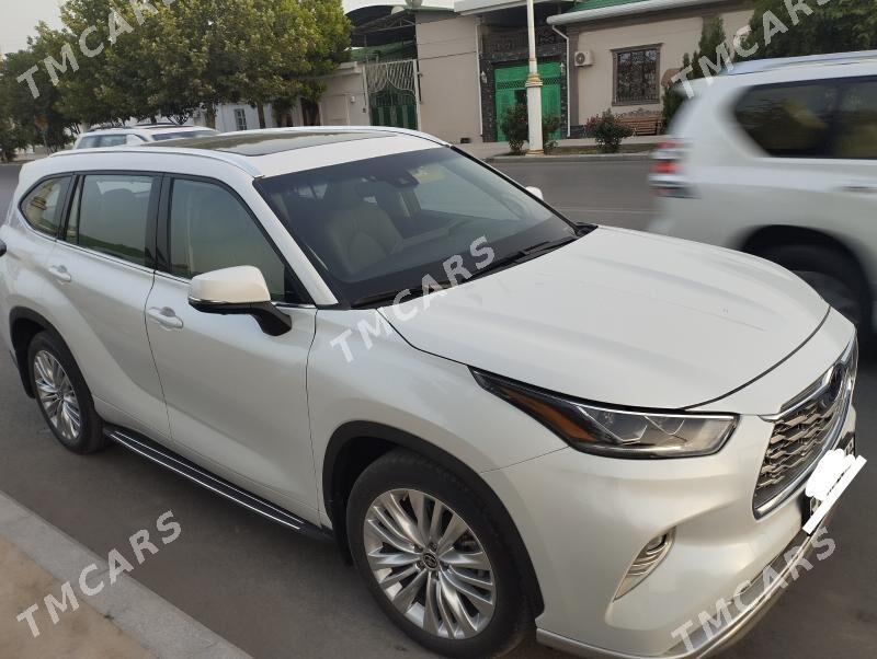 Toyota Highlander 2022 - 620 000 TMT - Aşgabat - img 4