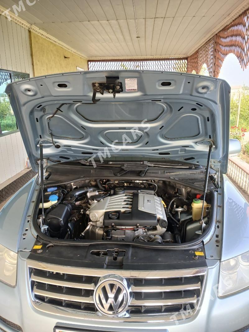 Volkswagen Touareg 2005 - 190 000 TMT - Gurbansoltan Eje - img 3