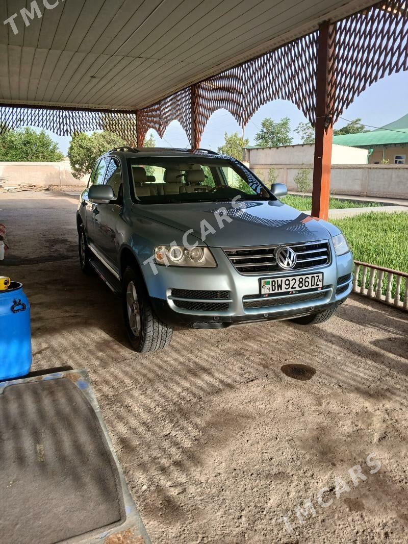 Volkswagen Touareg 2005 - 190 000 TMT - Gurbansoltan Eje - img 6