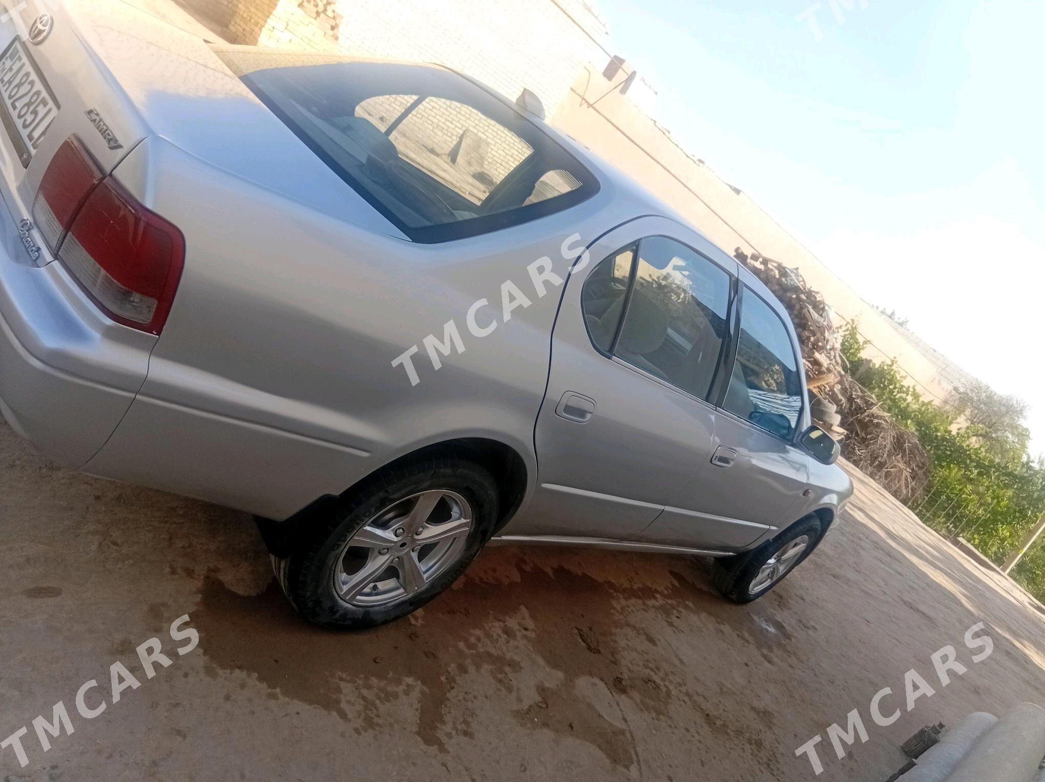 Toyota Camry 1995 - 45 000 TMT - Халач - img 5
