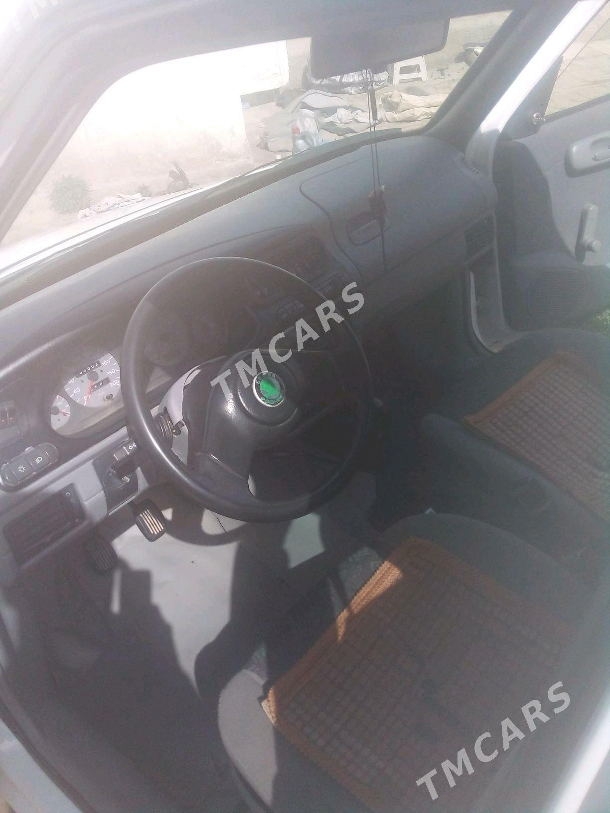Skoda Fabia​ 1998 - 25 000 TMT - Gubadag - img 3