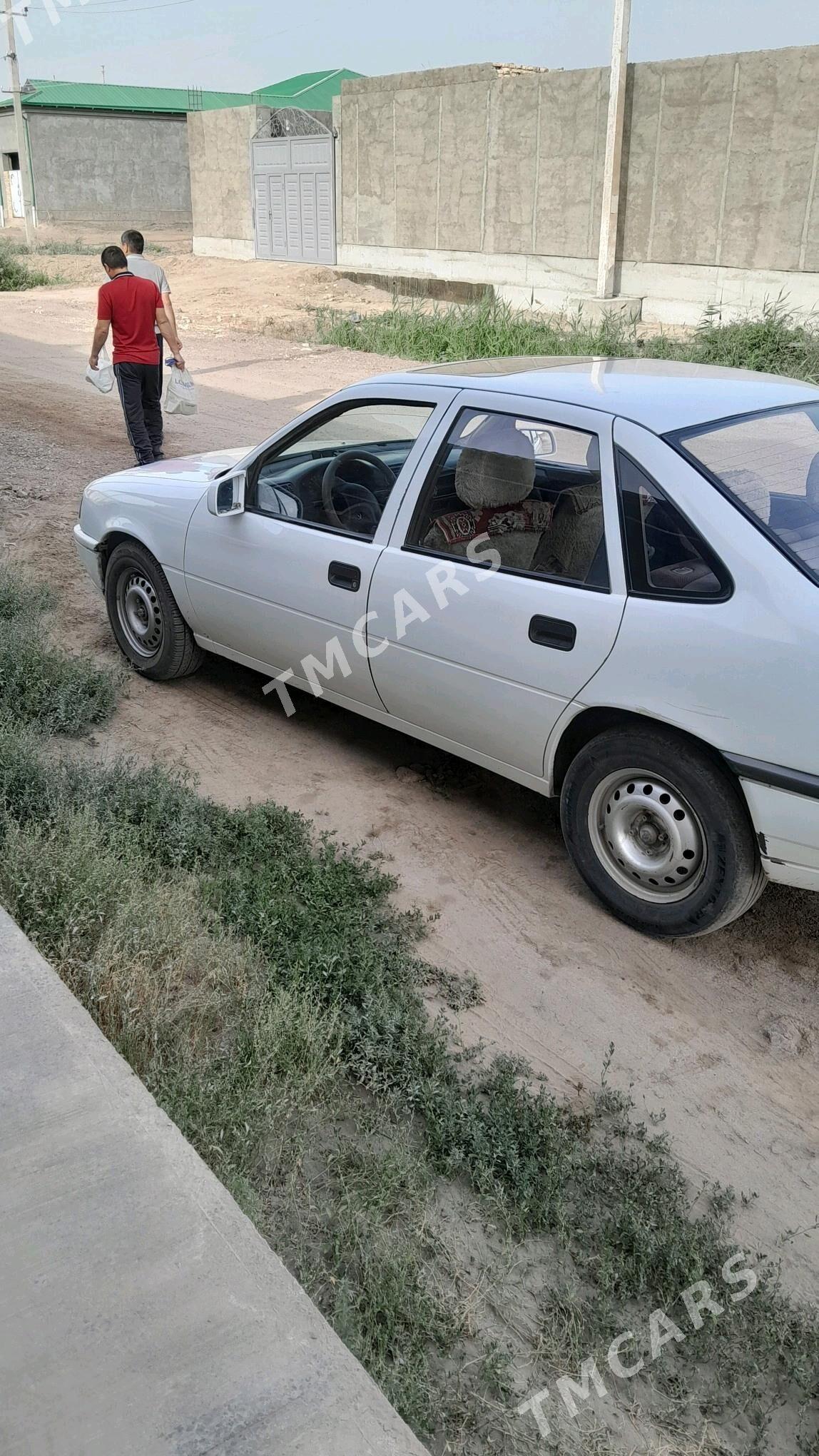 Opel Vectra 1990 - 25 000 TMT - Шабатский этрап - img 3