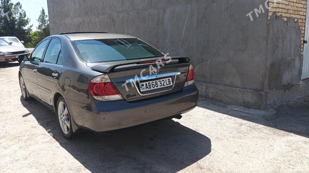 Toyota Camry 2005 - 170 000 TMT - Dänew - img 4