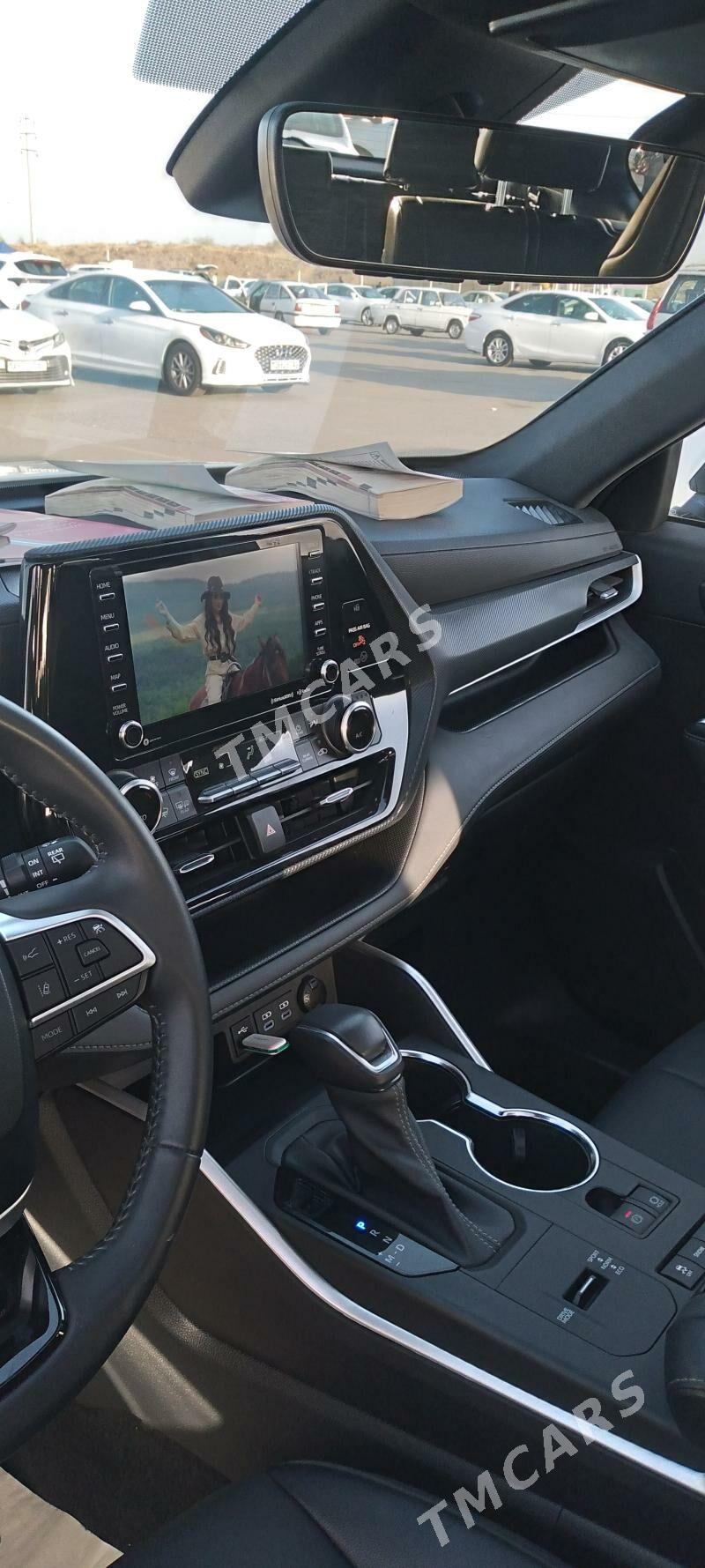 Toyota Highlander 2022 - 570 000 TMT - Aşgabat - img 8