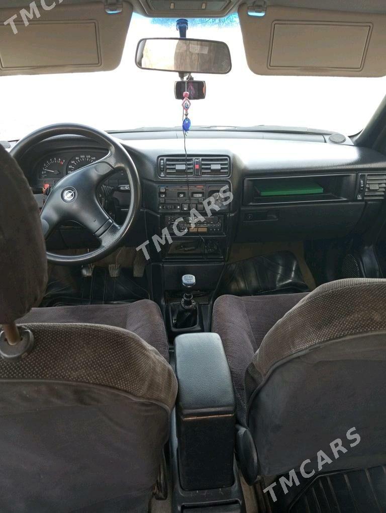 Opel Vectra 1992 - 40 000 TMT - Gurbansoltan Eje - img 3