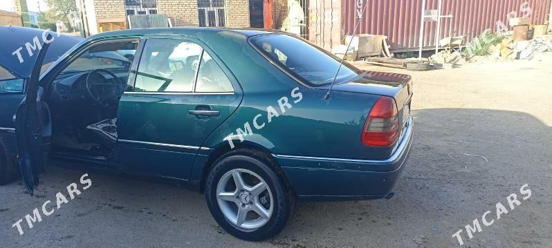 Mercedes-Benz C-Class 1995 - 36 000 TMT - Кёнеургенч - img 6