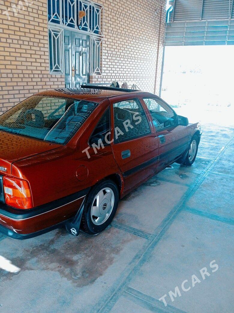 Opel Vectra 1992 - 46 000 TMT - Мары - img 3