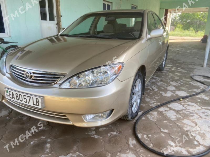 Toyota Camry 2004 - 145 000 TMT - Halaç - img 3