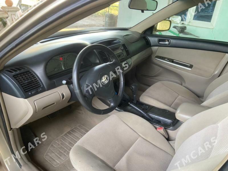 Toyota Camry 2004 - 145 000 TMT - Halaç - img 2