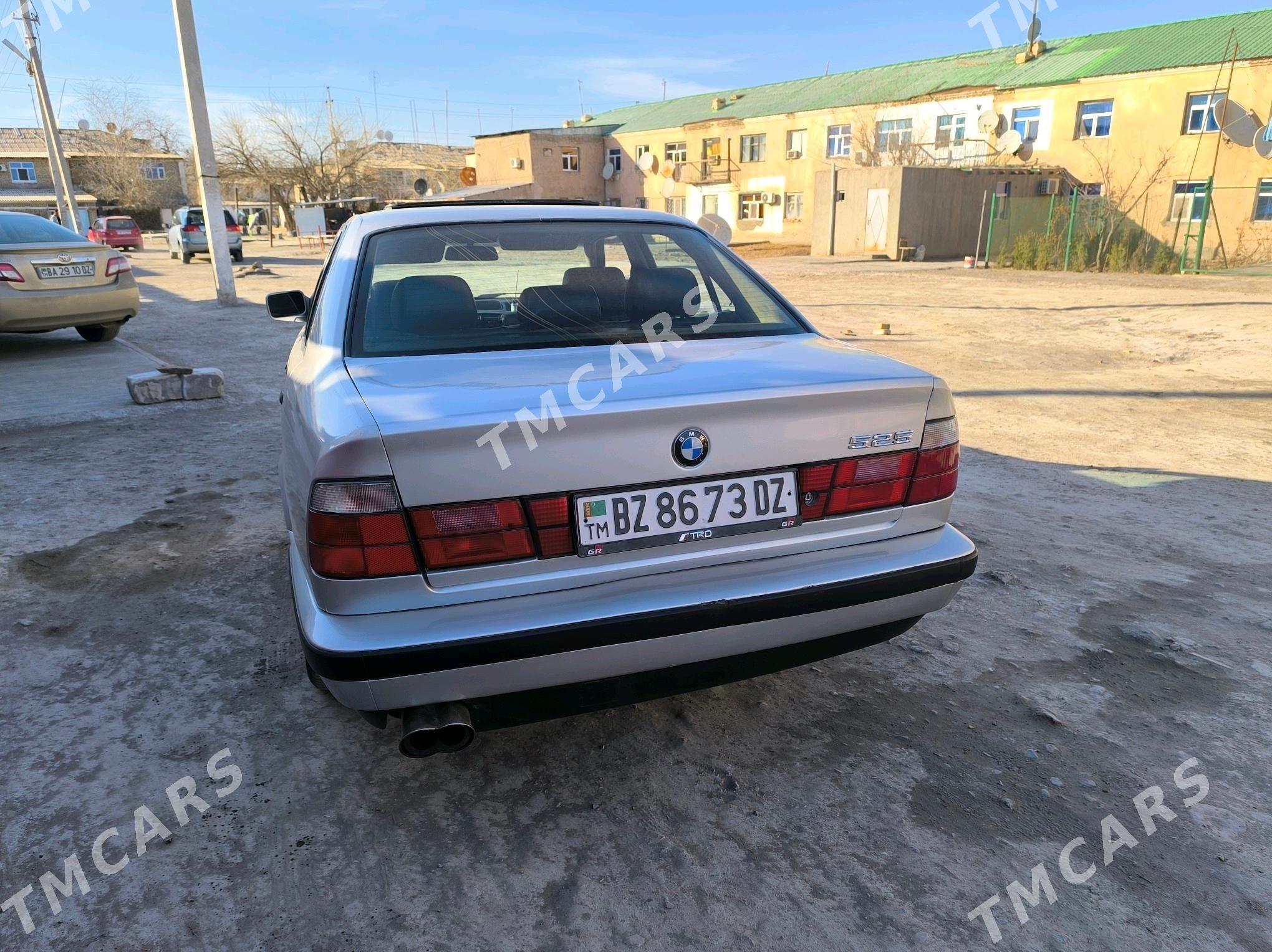 BMW 525 1990 - 36 000 TMT - Дашогуз - img 3