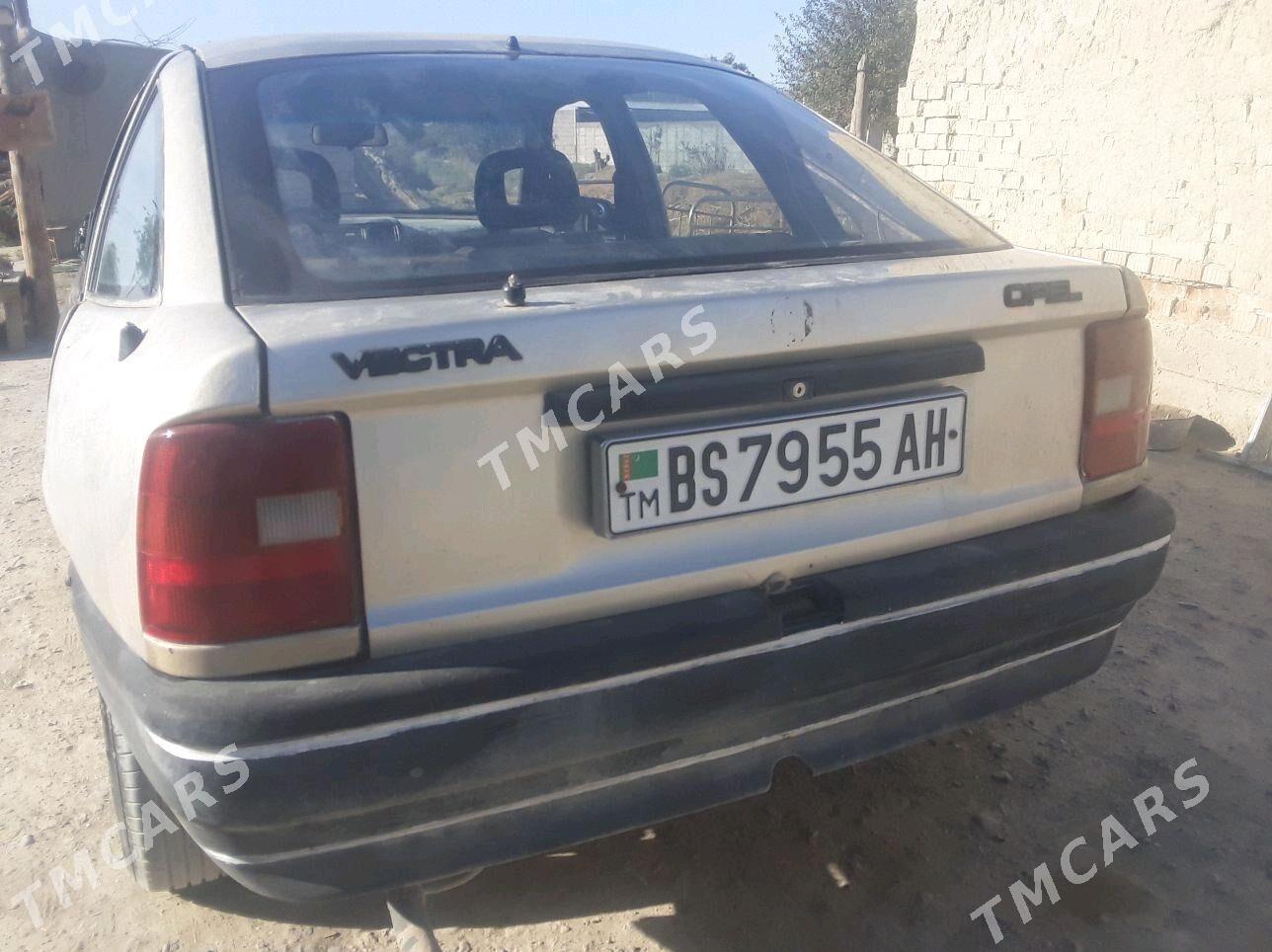 Opel Vectra 1988 - 20 000 TMT - Бахарден - img 3