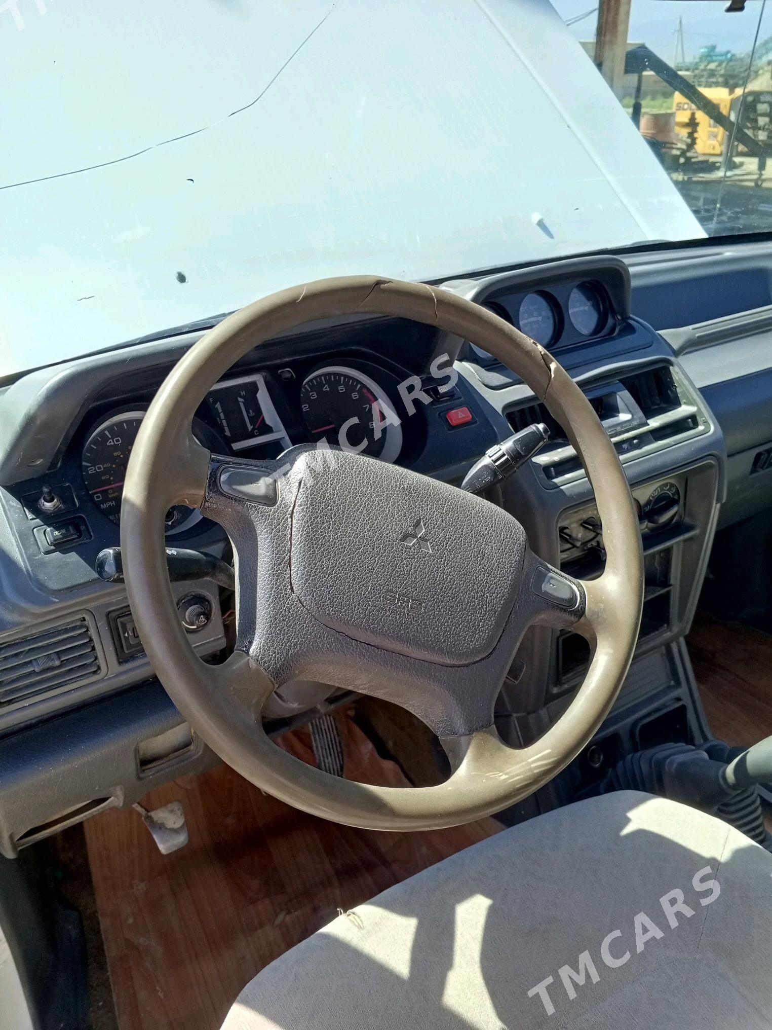 Mitsubishi Montero 1994 - 40 000 TMT - Kaka - img 2