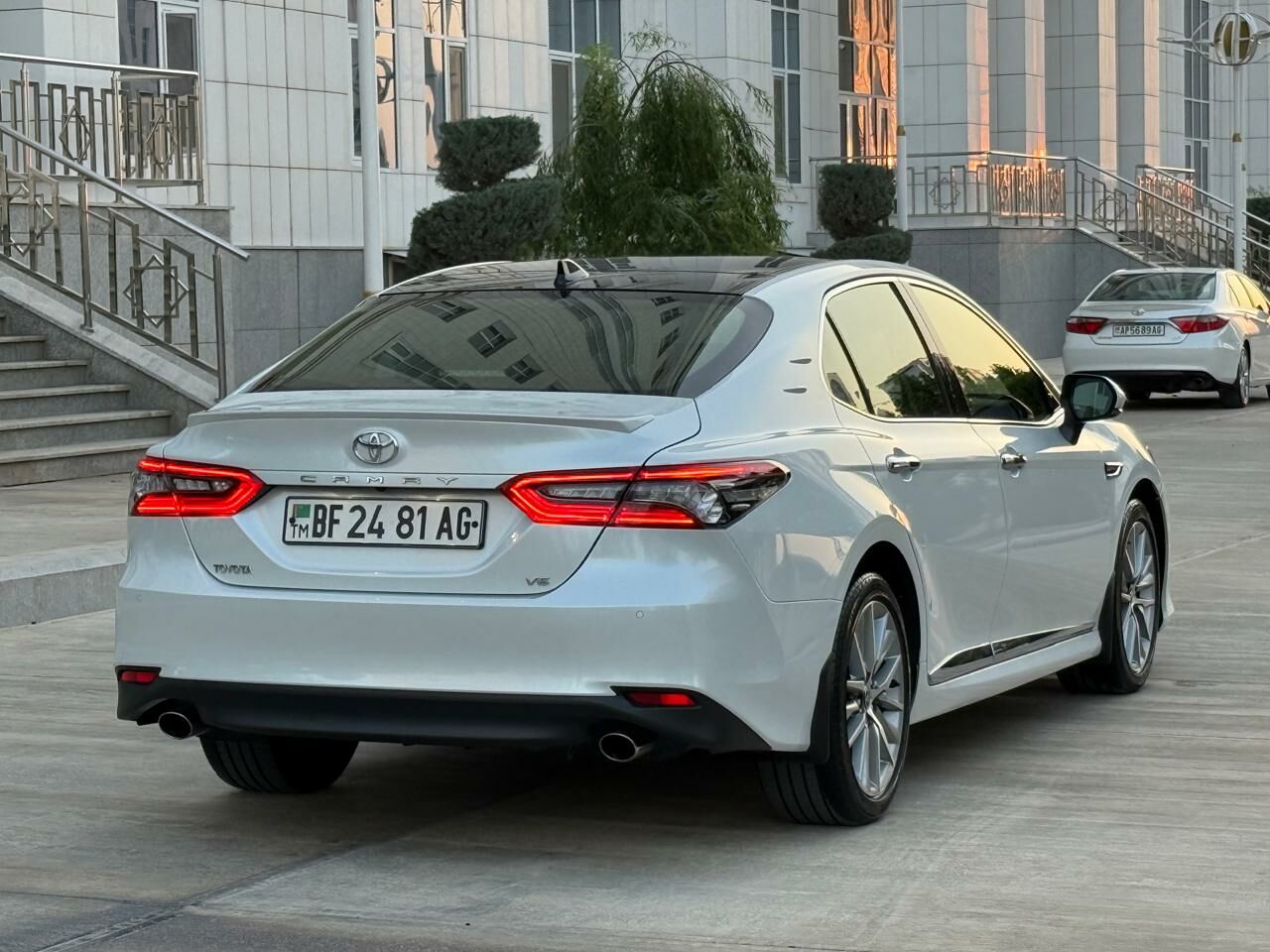 Toyota Camry 2023 - 677 000 TMT - Ашхабад - img 5