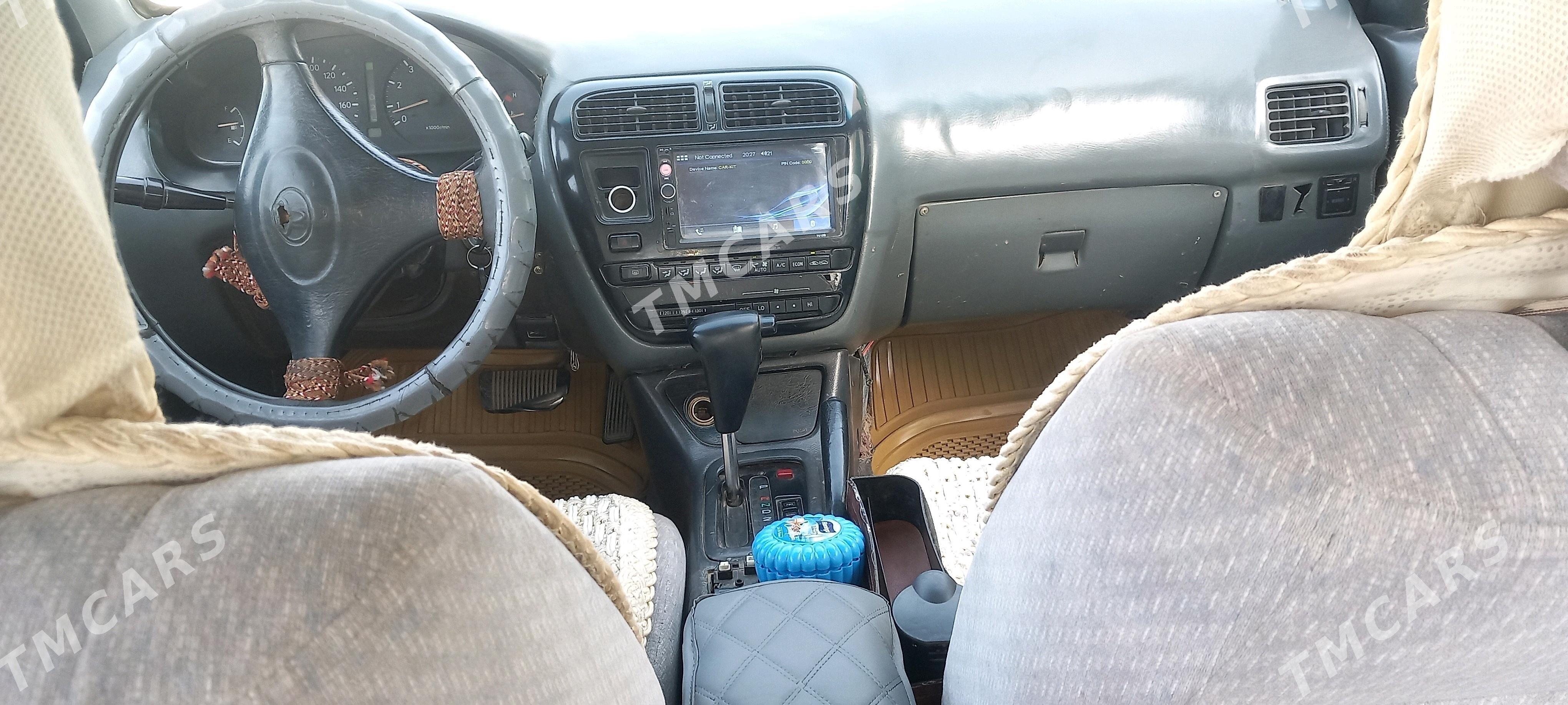 Toyota Carina 1995 - 46 000 TMT - Halaç - img 2