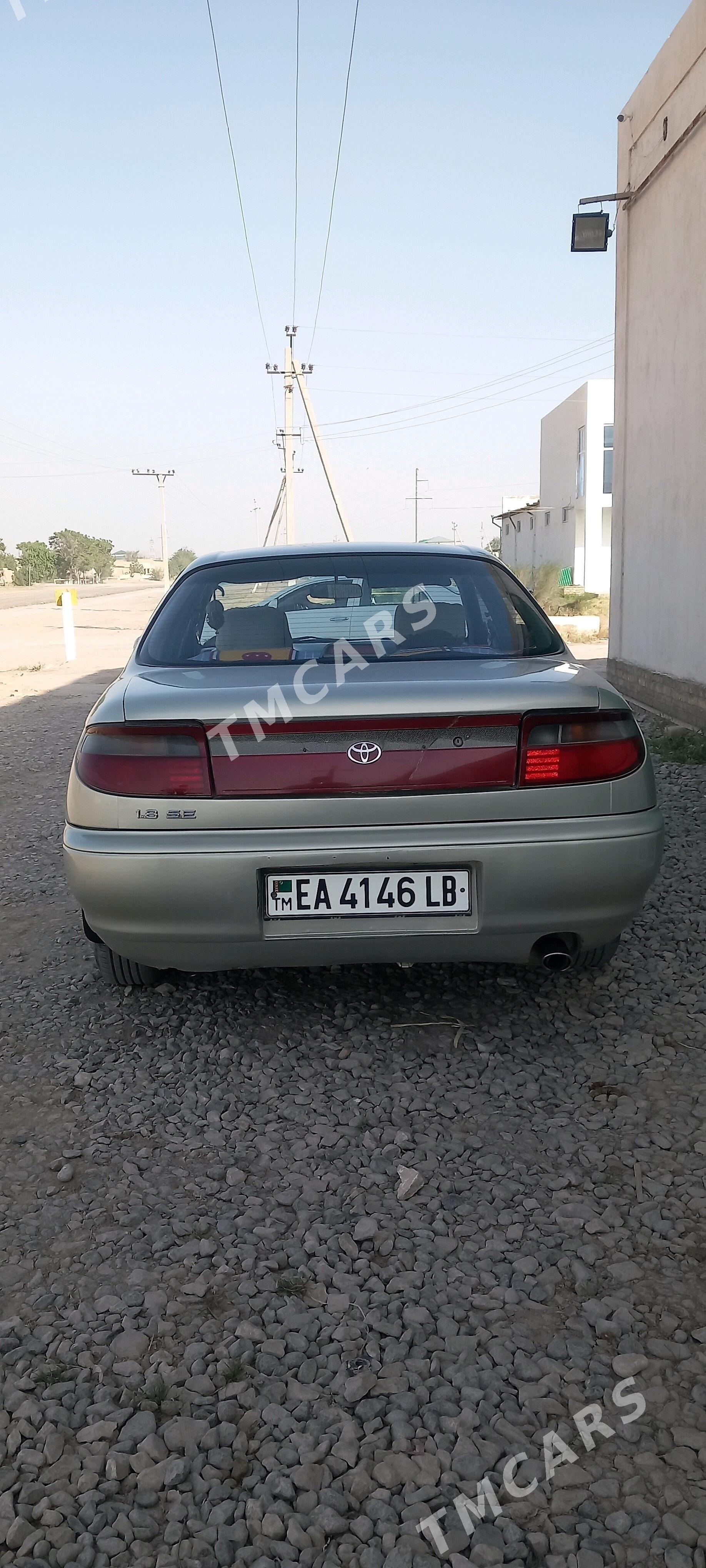 Toyota Carina 1995 - 46 000 TMT - Halaç - img 3