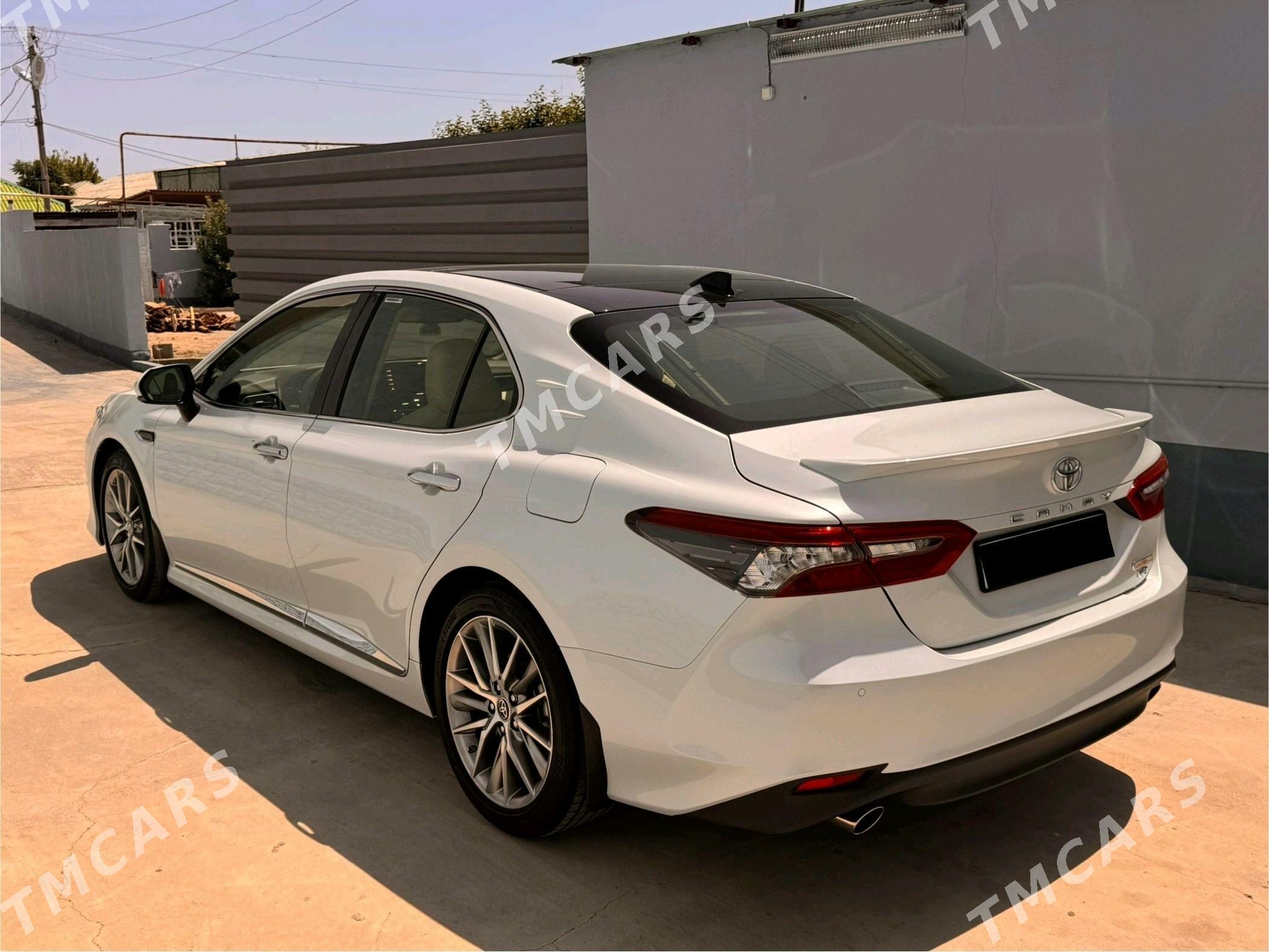 Toyota Camry 2023 - 595 000 TMT - Aşgabat - img 3