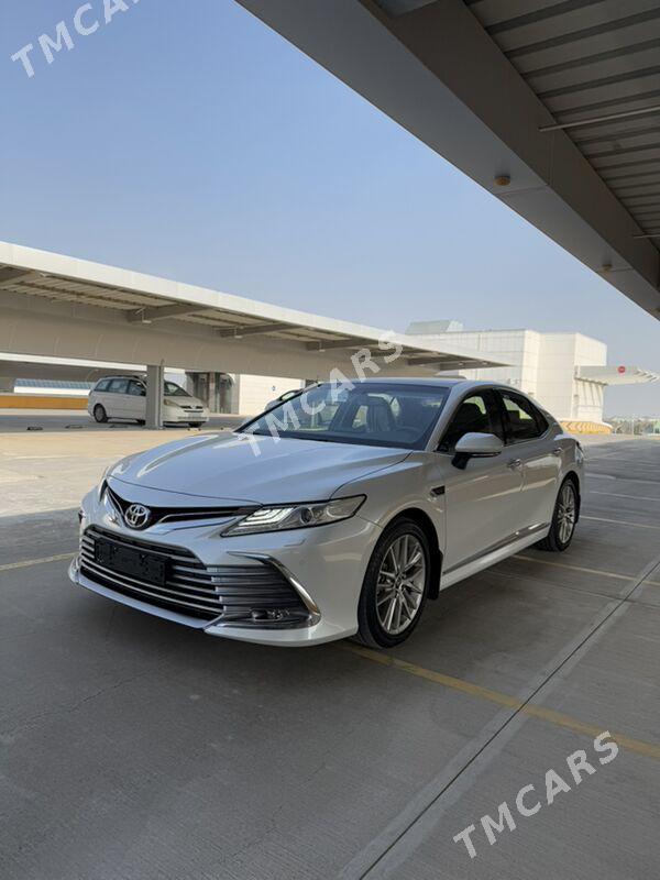 Toyota Camry 2023 - 690 000 TMT - Ашхабад - img 2