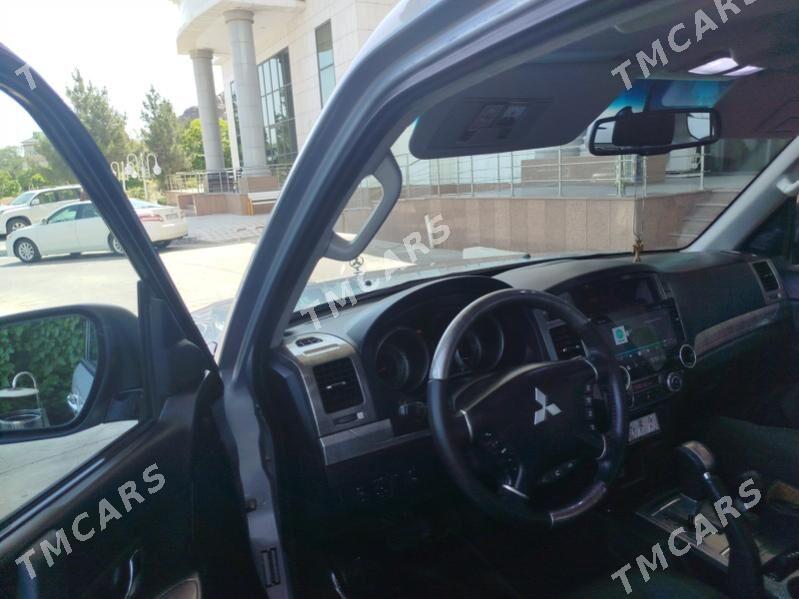 Mitsubishi Pajero 2012 - 240 000 TMT - Türkmenbaşy - img 5