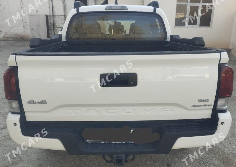 Toyota Tacoma 2016 - 350 000 TMT - Балканабат - img 5
