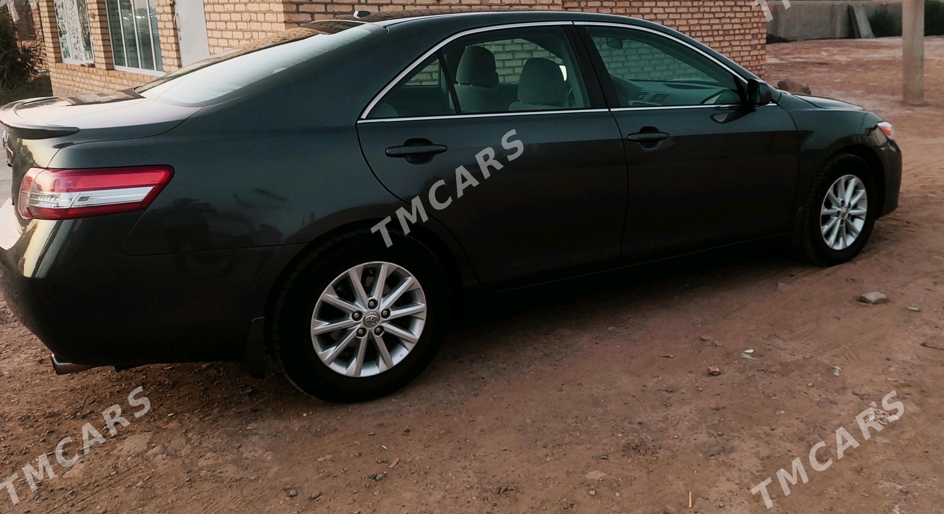 Toyota Camry 2010 - 179 000 TMT - Векильбазар - img 3