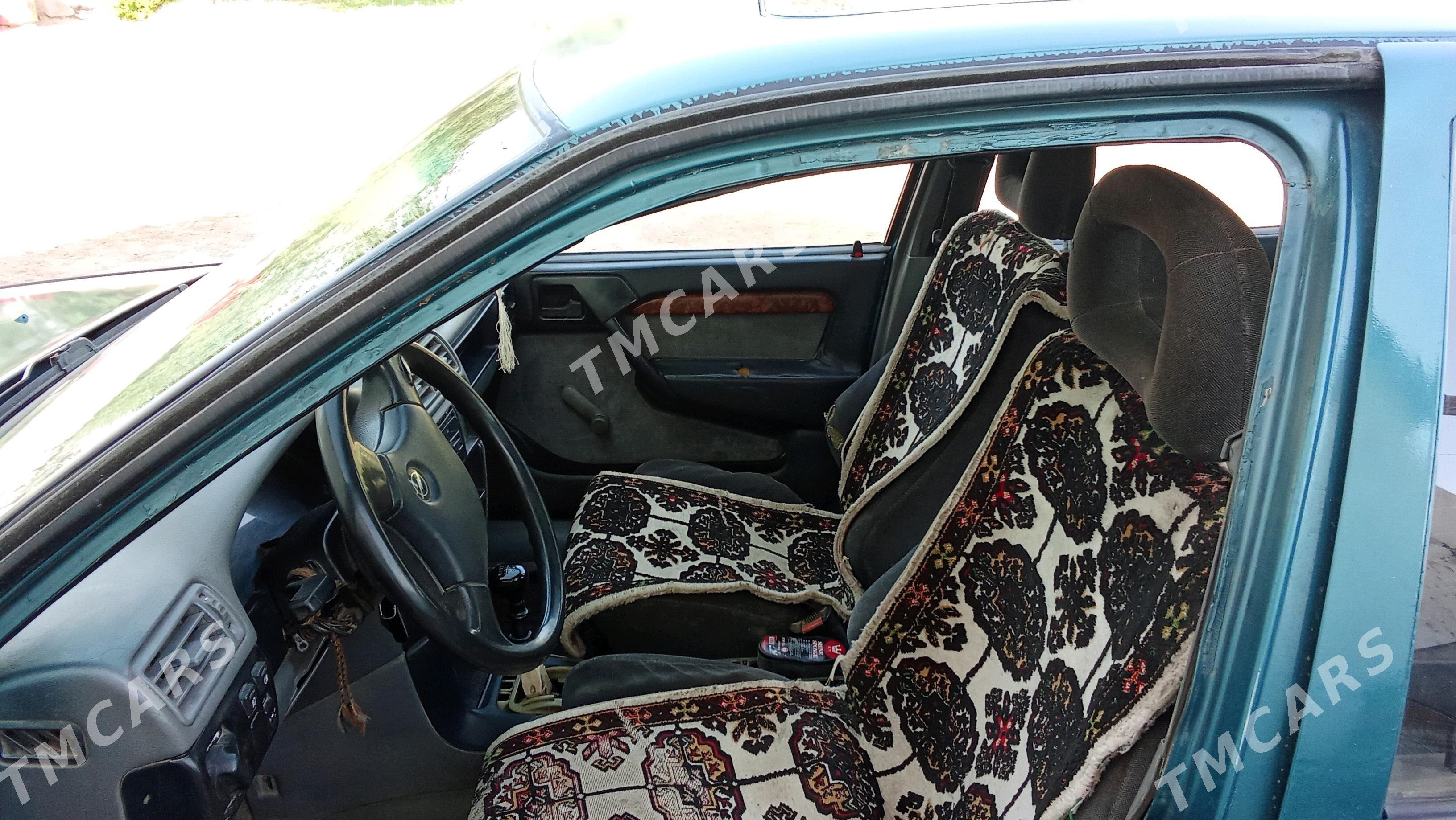 Opel Vectra 1992 - 30 000 TMT - Губадаг - img 3
