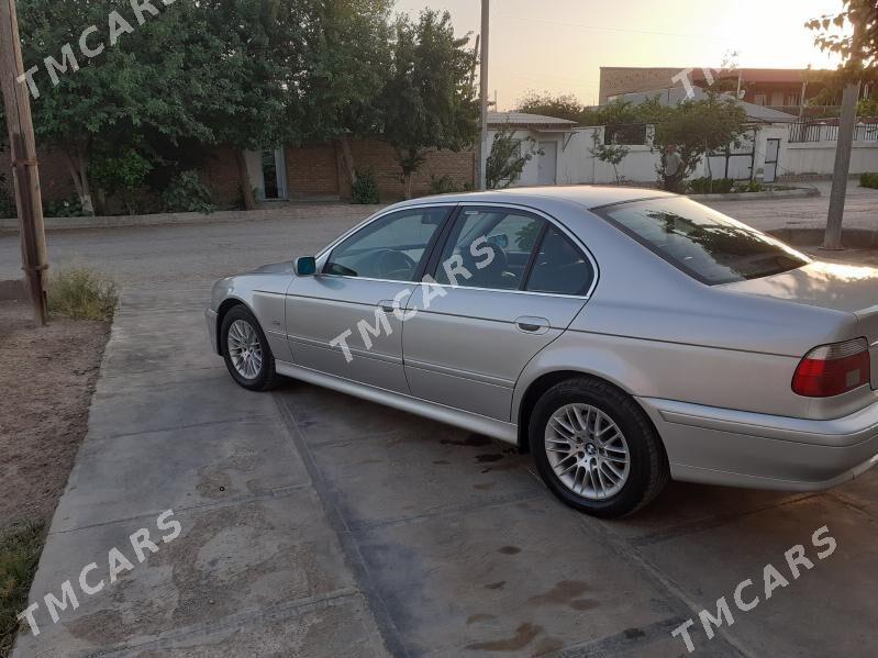 BMW 530 2002 - 135 000 TMT - Baýramaly - img 6
