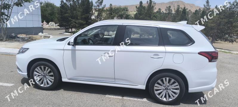 Mitsubishi Outlander 2023 - 300 000 TMT - Türkmenbaşy - img 8