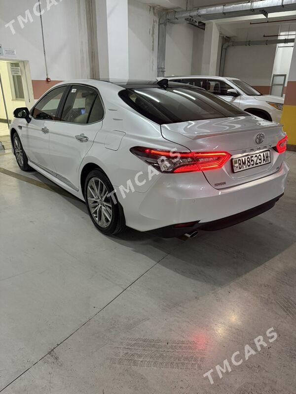 Toyota Camry 2023 - 686 000 TMT - Ашхабад - img 2