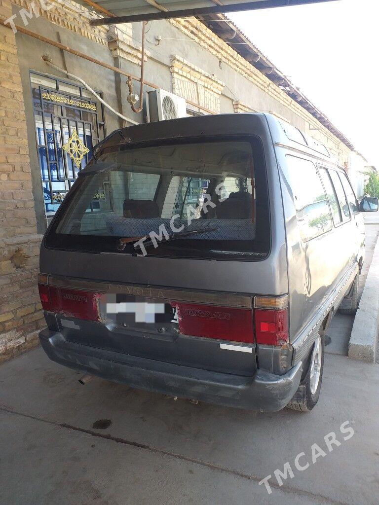 Toyota Town Ace 1991 - 30 000 TMT - Дашогуз - img 4