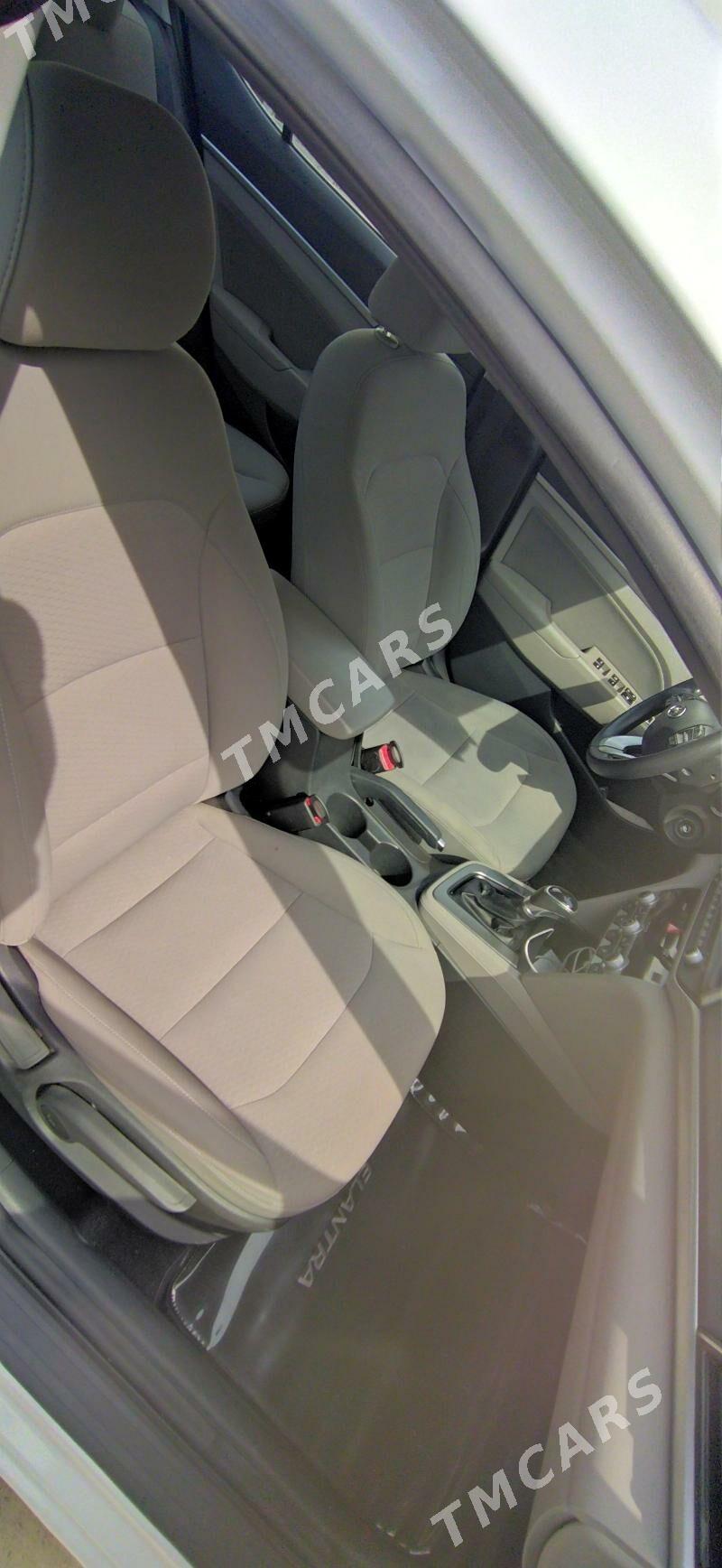 Hyundai Elantra 2020 - 190 000 TMT - Ашхабад - img 8