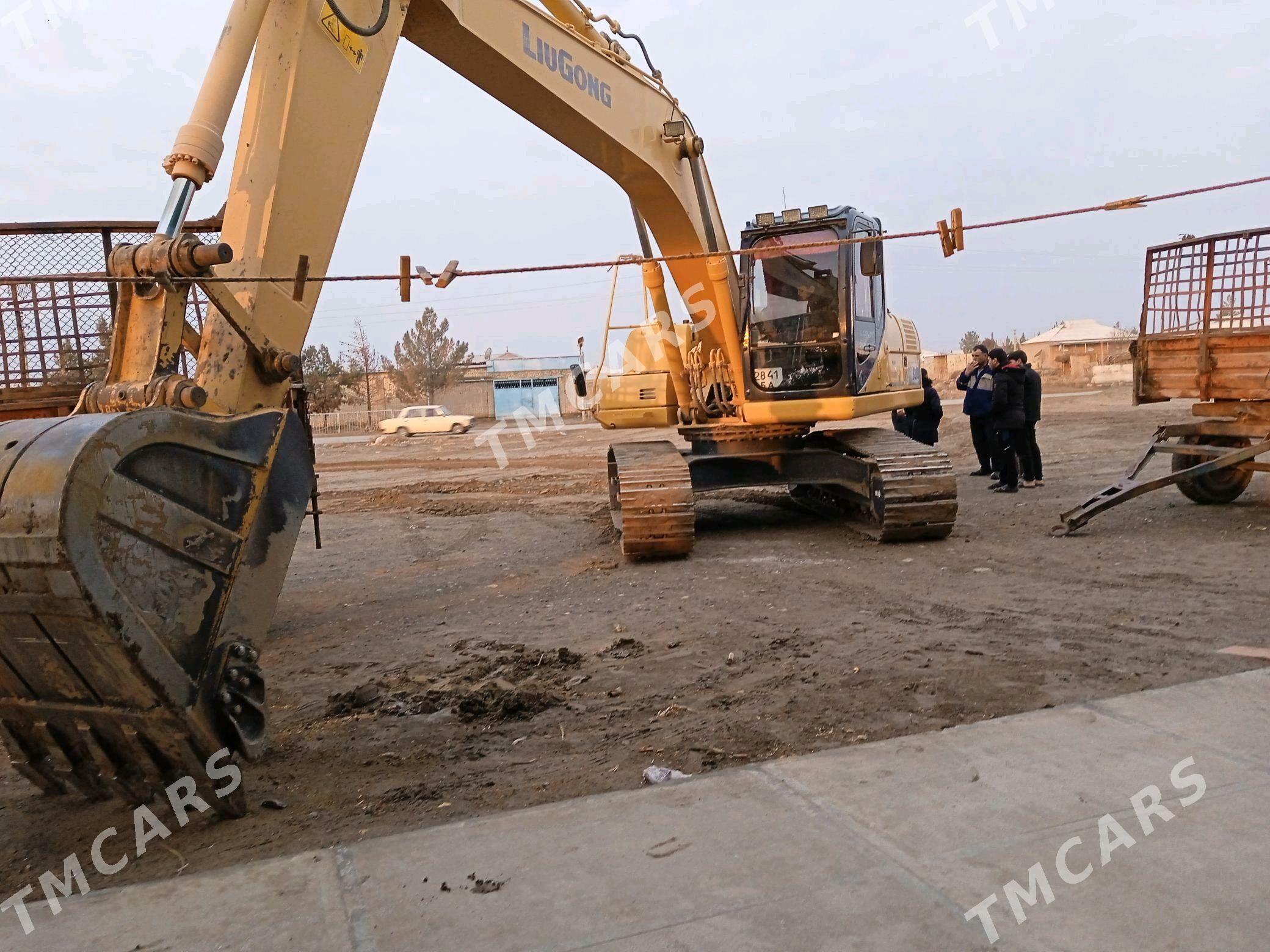 LiuGong Excavator 2013 - 1 200 000 TMT - Мары - img 2