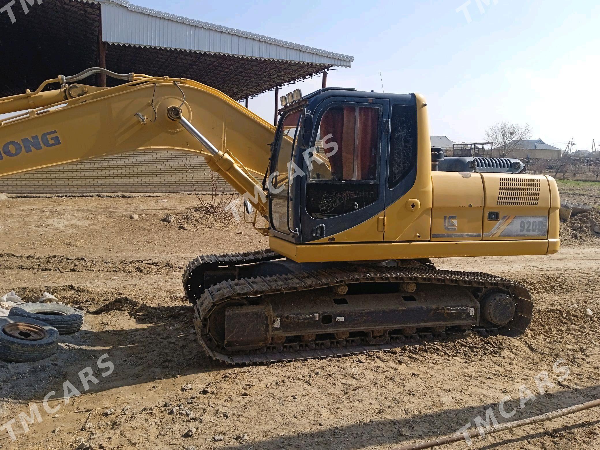 LiuGong Excavator 2013 - 1 200 000 TMT - Мары - img 3
