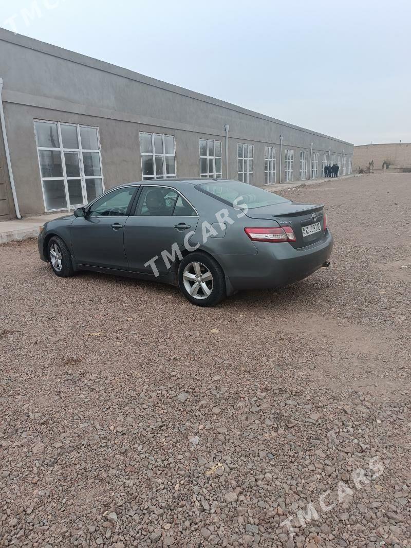 Toyota Camry 2010 - 158 000 TMT - Гороглы (Тагта) - img 2