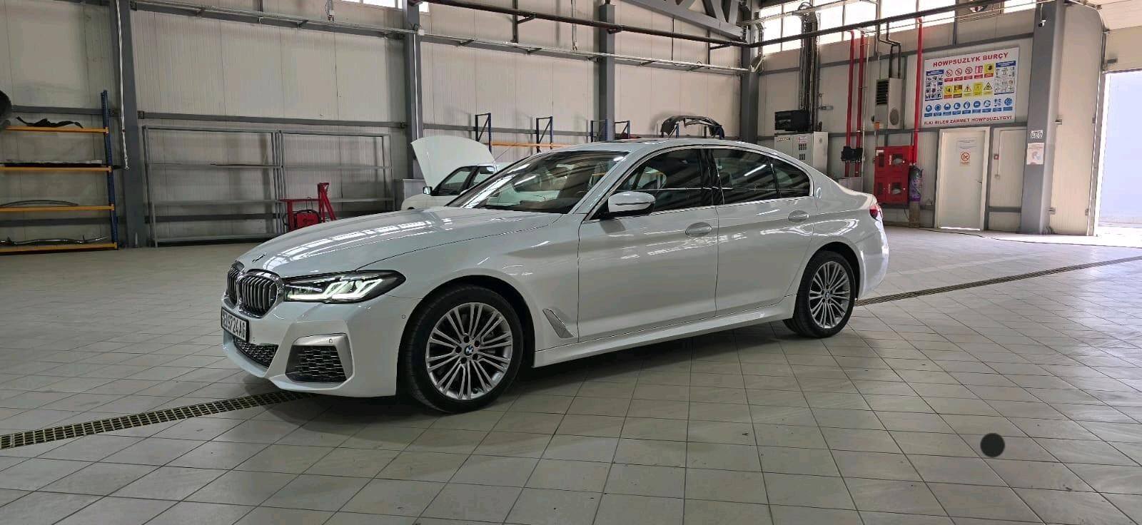 BMW 540 2020 - 900 000 TMT - ул. Подвойского (Битарап Туркменистан шаёлы) - img 6