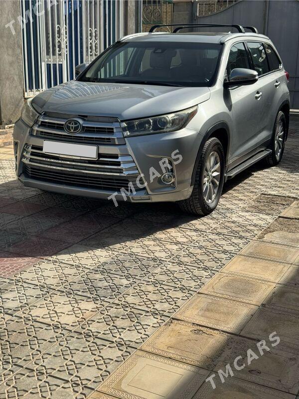 Toyota Highlander 2018 - 390 000 TMT - Мары - img 4