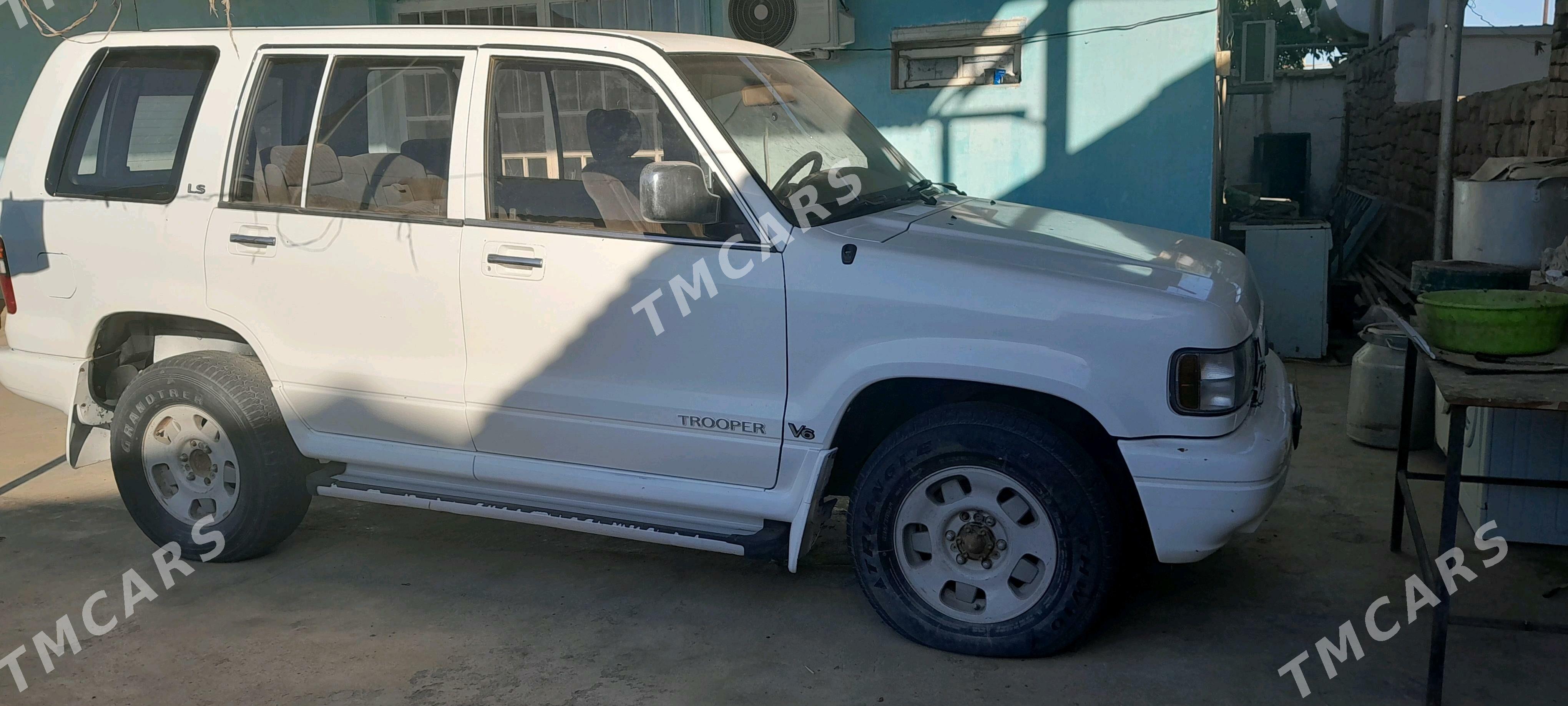 Isuzu Trooper 1997 - 30 000 TMT - Теджен - img 3