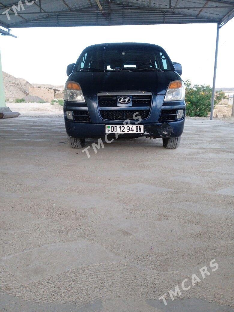Hyundai H-1 2004 - 100 000 TMT - Magtymguly - img 5