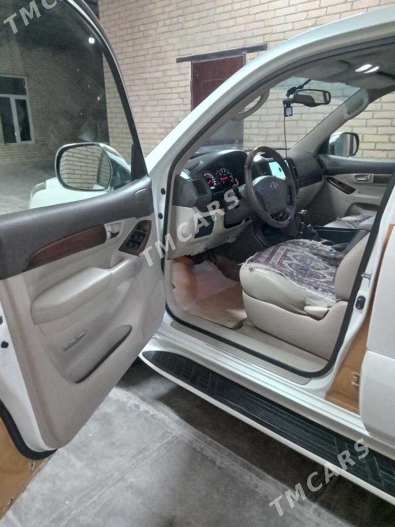 Toyota Land Cruiser Prado 2005 - 350 000 TMT - Фарап - img 2