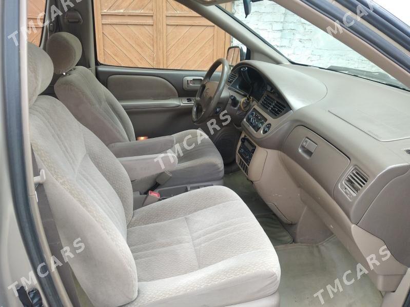 Toyota Sienna 2002 - 145 000 TMT - Дашогуз - img 8