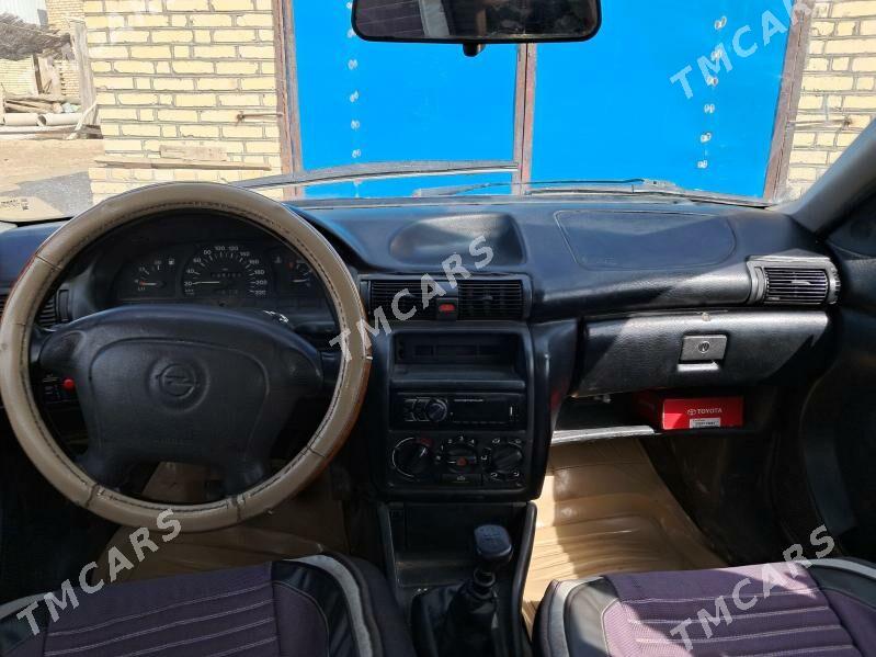 Opel Astra 1995 - 37 000 TMT - Mary - img 2