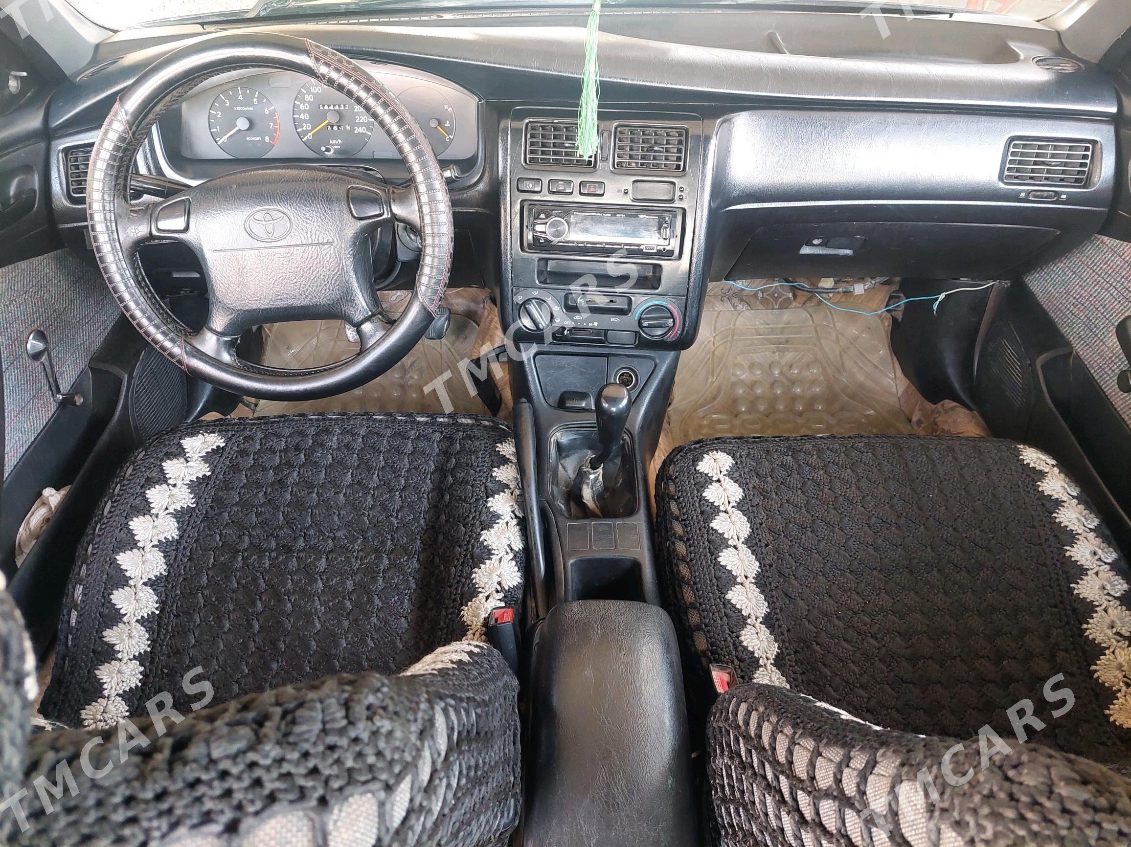 Toyota Carina 1994 - 65 000 TMT - Мары - img 6
