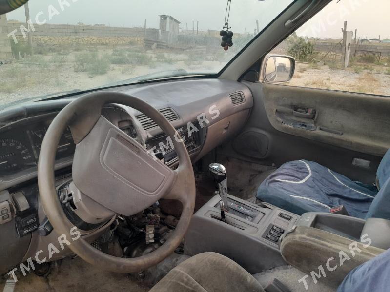 Toyota Town Ace 1993 - 20 000 TMT - Этрек - img 5