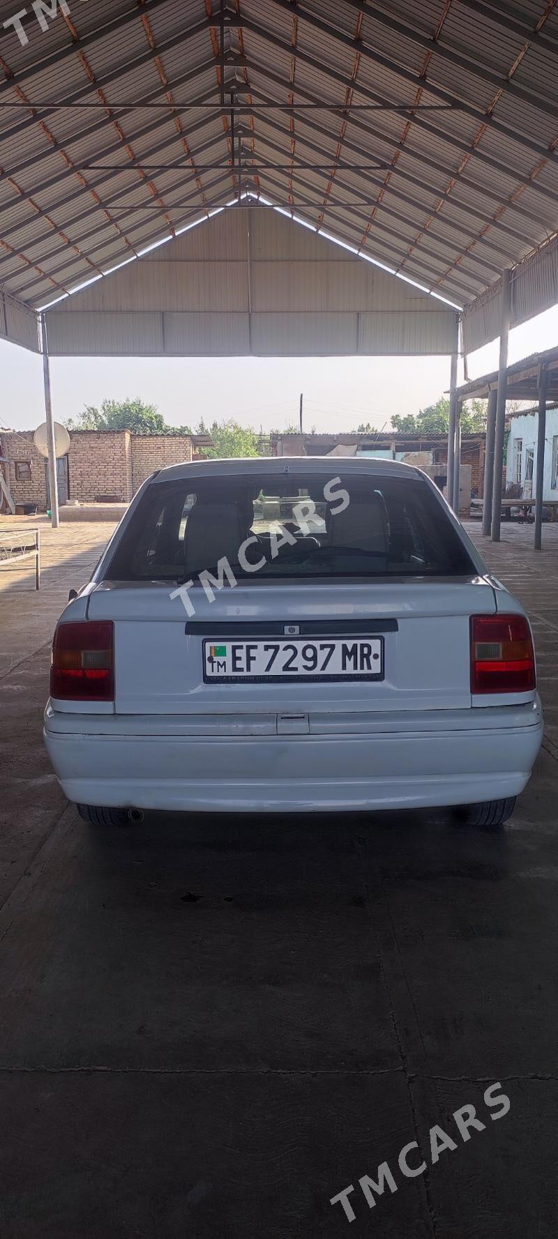 Opel Vectra 1990 - 32 000 TMT - Туркменгала - img 3